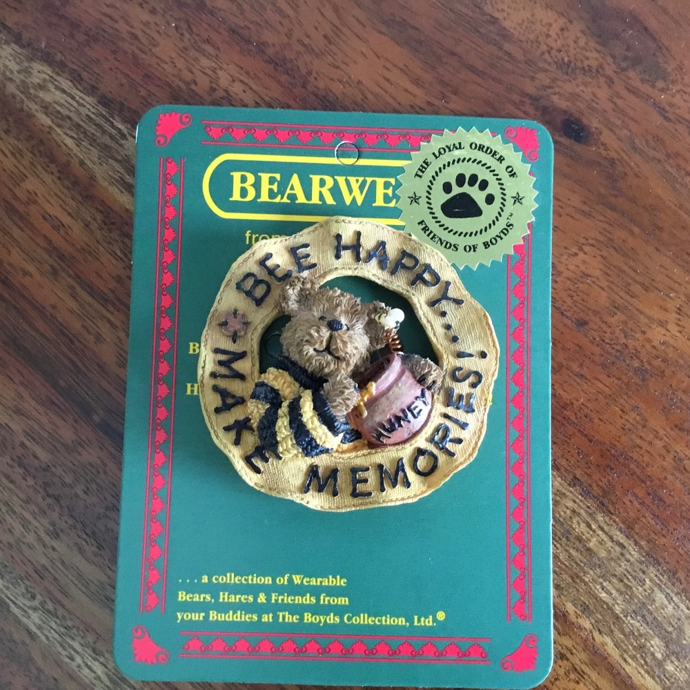 Vintage Boyds Bears & Friends 2004 Bearwear Brooch